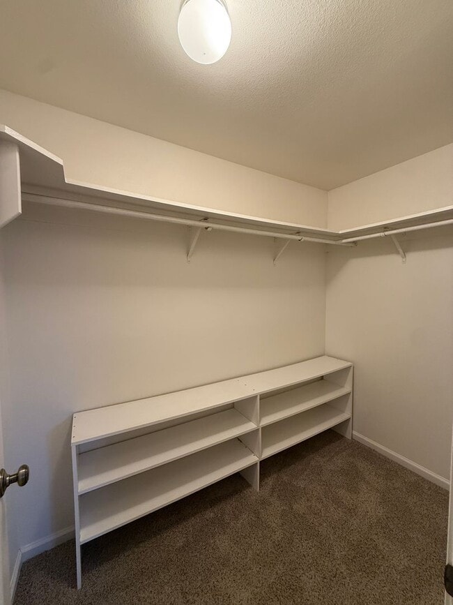 Building Photo - Rolling Hills Single Story Home Includes A...