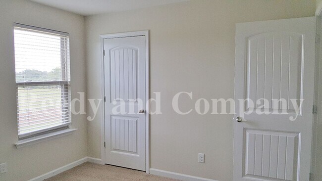 Building Photo - 4264 Blake Cir