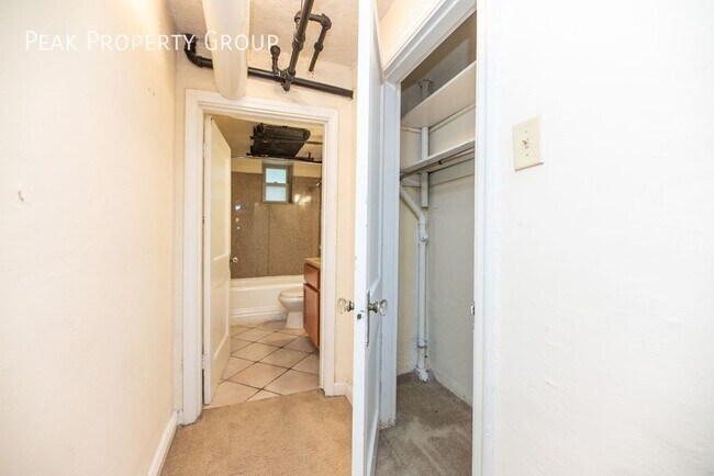 Building Photo - 2802 Digby Ave