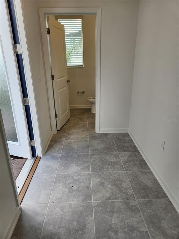 Building Photo - 203 Bogey Dr