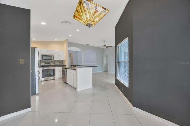Building Photo - 7533 Terrace River Dr