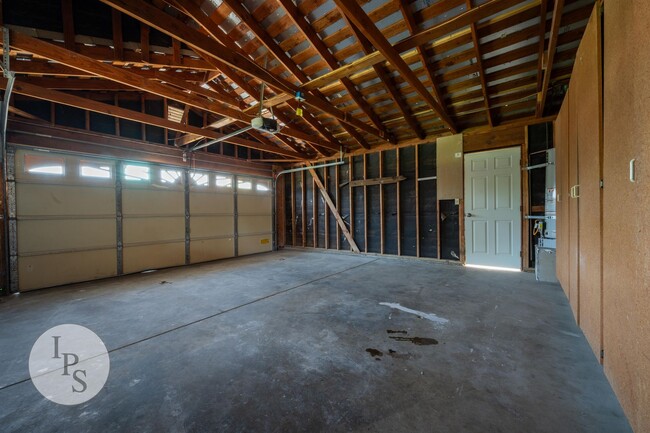 Building Photo - Fresno North West Fig Garden Loop Home, 3B...