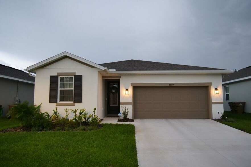 Building Photo - 10337 Church Hammock Rd