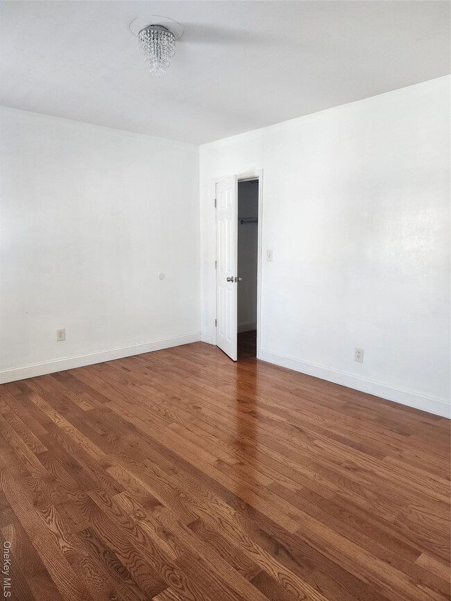 Building Photo - 11 Coonley Ct