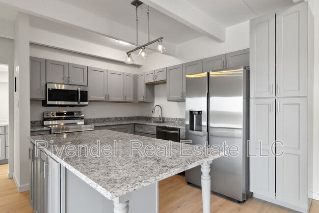 Building Photo - 130 N Pearl St