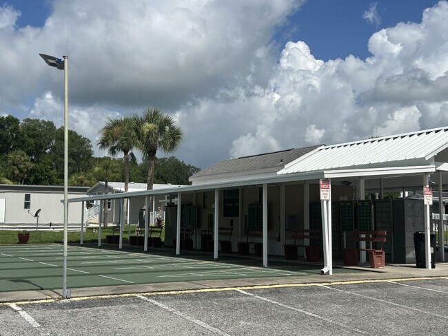 Building Photo - 13142 Grape Ave