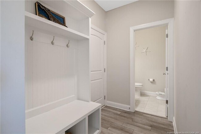 Building Photo - 1408 Friar Rock Cir