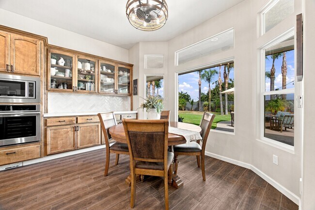 Building Photo - 14728 Redwood Springs Dr