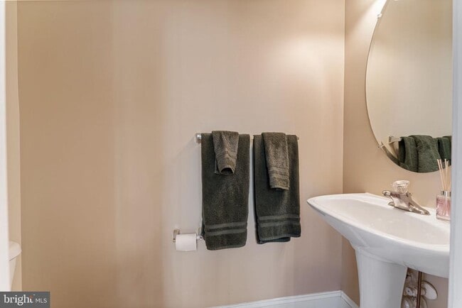 Building Photo - 2804 Moores Plains Blvd