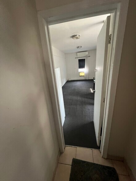 Building Photo - 14102 70th Ave