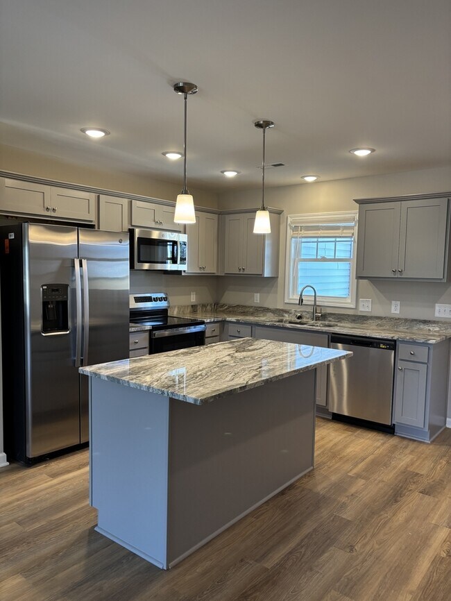 Building Photo - 100 Bradfield Cir