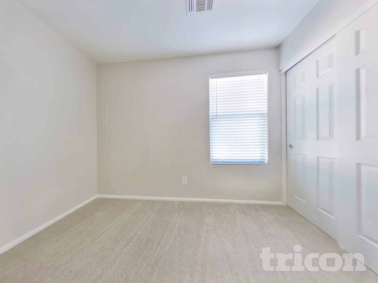 Building Photo - 23634 W Tamarisk Ave