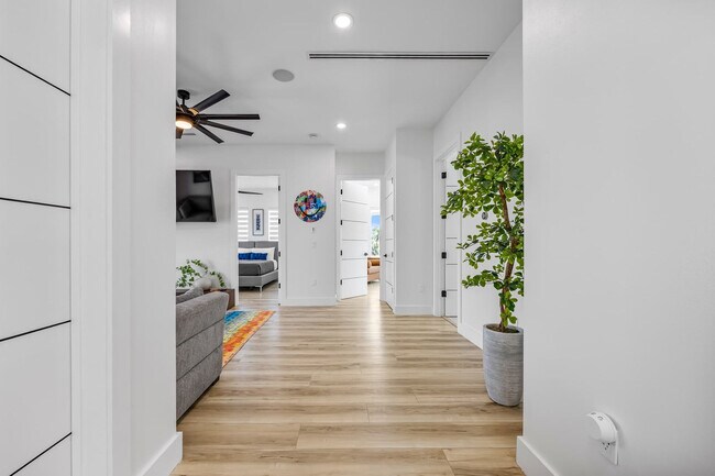 Building Photo - 2175 S Tropical Trail