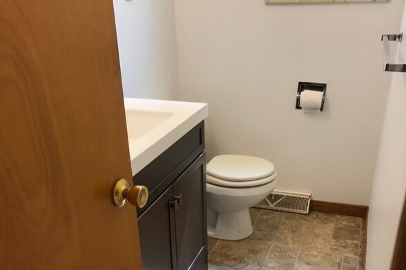 newly remodeled half bath - 722 James St
