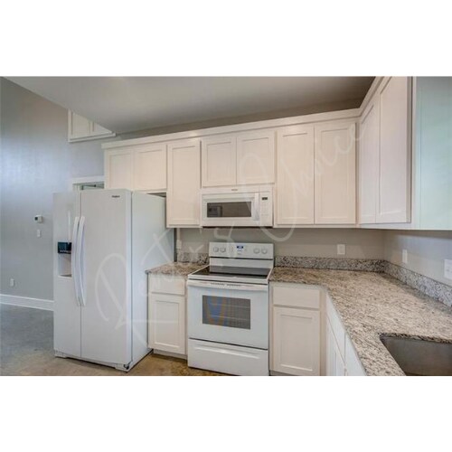 Primary Photo - 709 Maple St