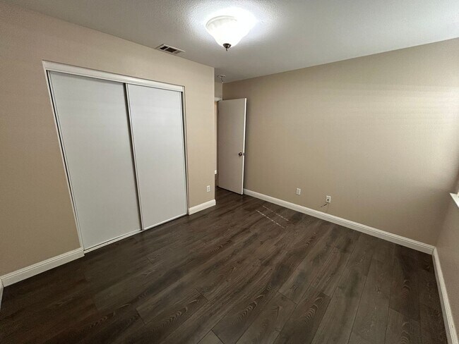 Building Photo - Beautiful Single Story 3 Bedroom, 2 Bath Antioch Home