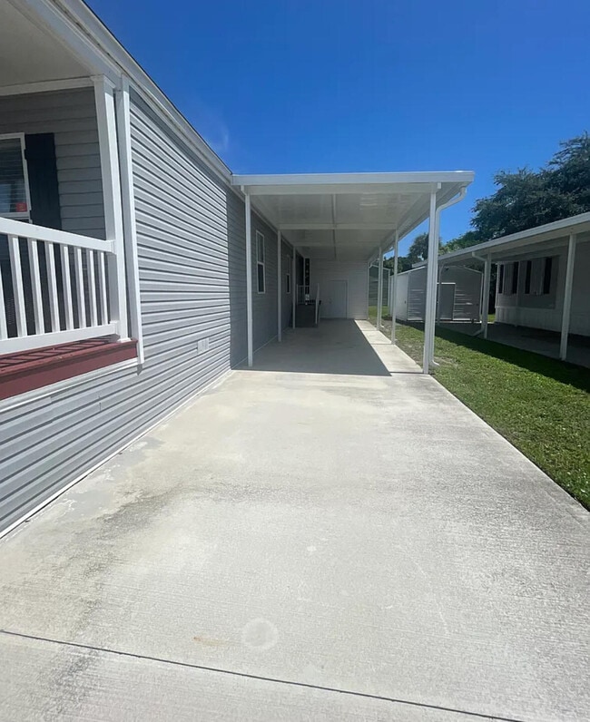 Building Photo - 356 Mockingbird Ave