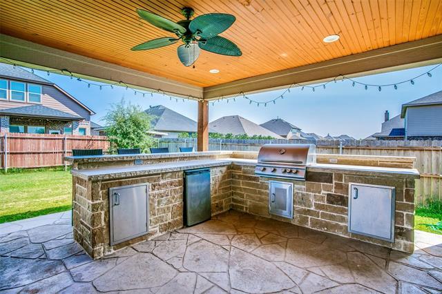 Building Photo - 5404 Thornbush Dr