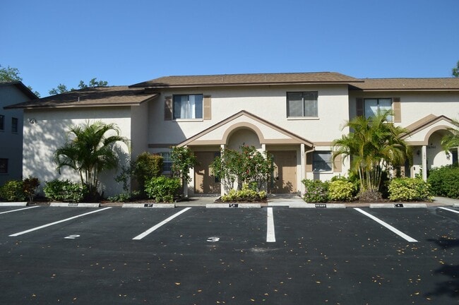 Building Photo - 26560 Southern Pines Dr