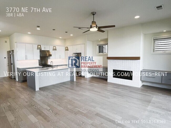 Building Photo - 3770 NE 7th Ave