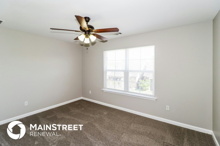 Building Photo - 10202 Sterling Ridge Dr