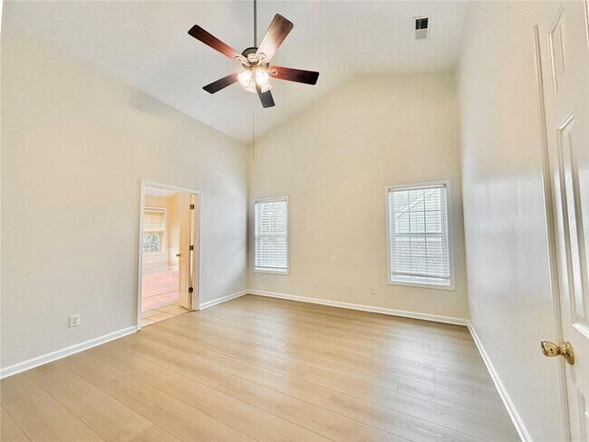 Building Photo - 1070 Rafington Dr