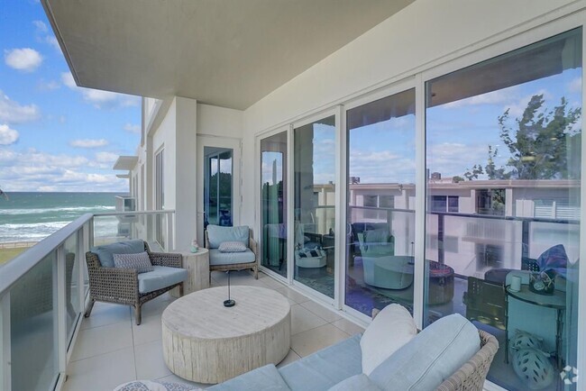 Building Photo - 1200 Hillsboro Mile