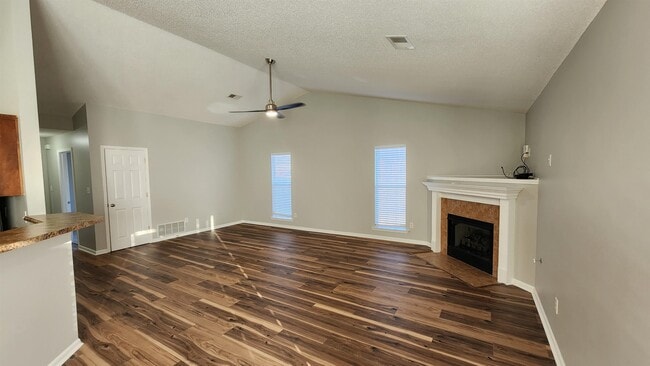 Building Photo - 5510 Underwood Cove