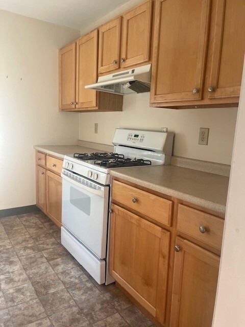 Building Photo - 19 Water St