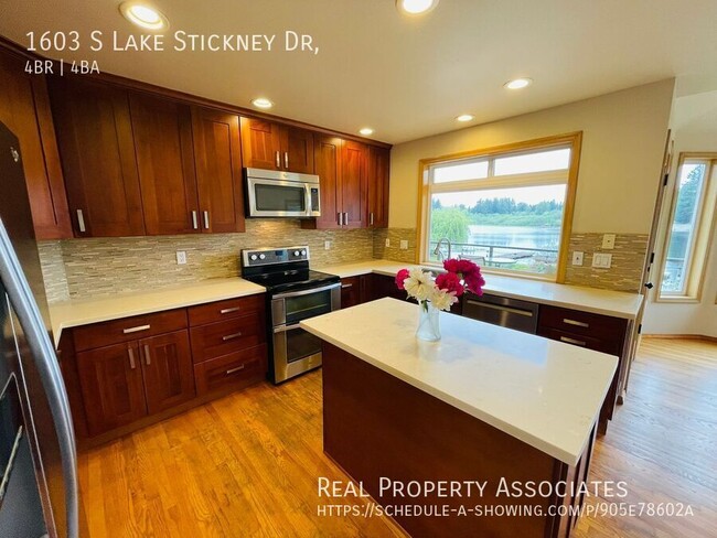Building Photo - 1603 S Lake Stickney Dr