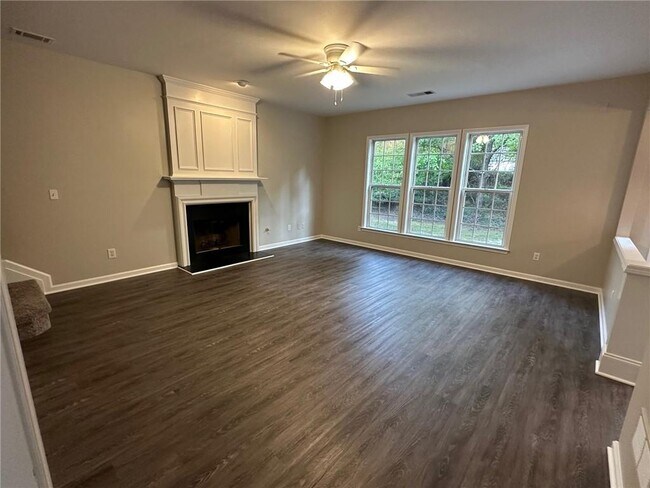 Building Photo - 6345 Turfway Dr
