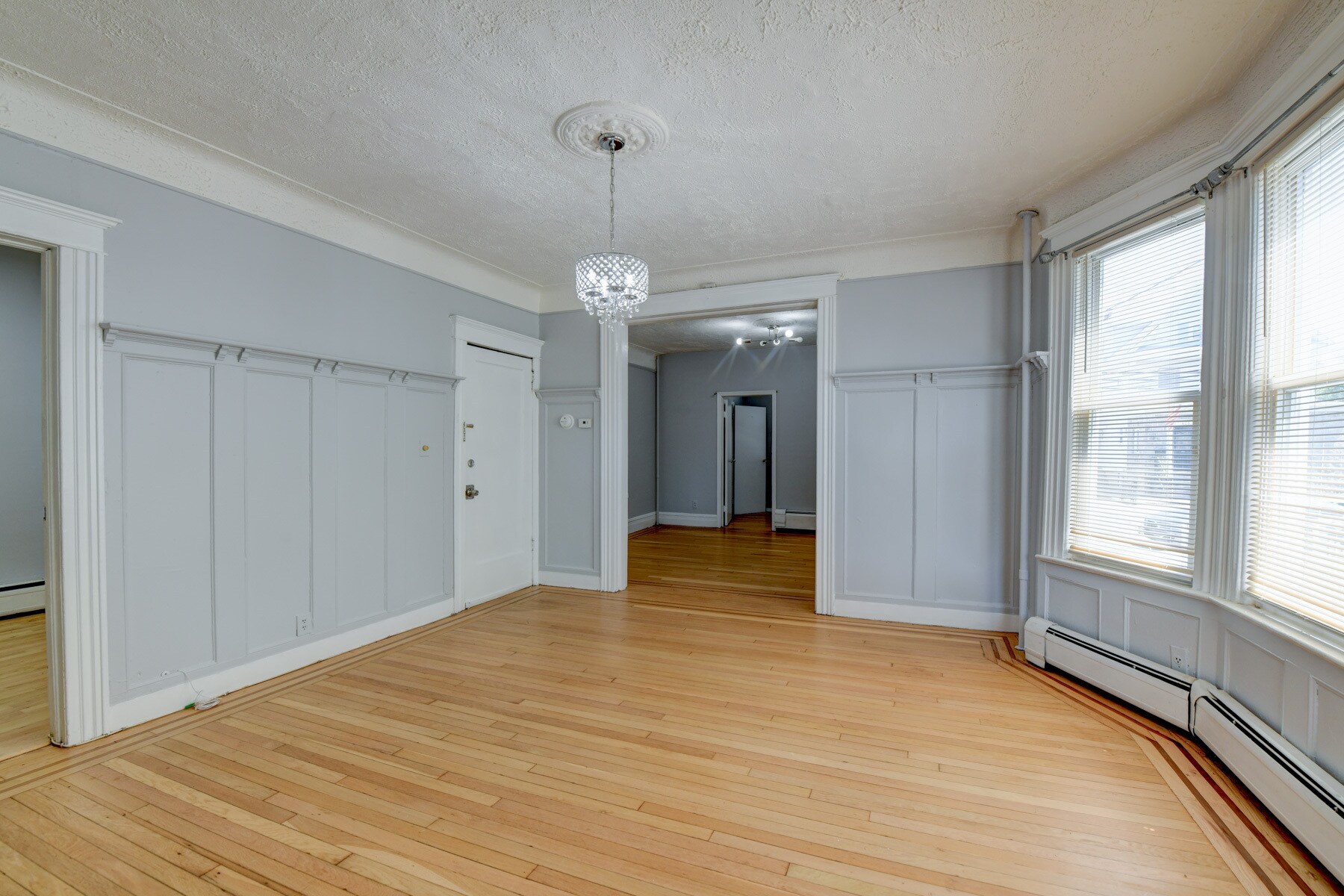 Building Photo - 433 74th St