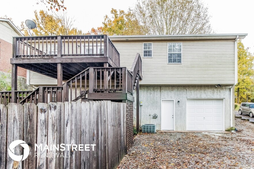 Building Photo - 1132 Jacksons View Rd