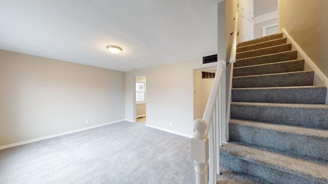 Building Photo - Old Brooklyn - 3 Bedroom Single Family Home