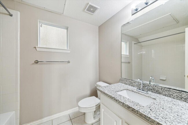 Building Photo - 7107 Harmony Cove