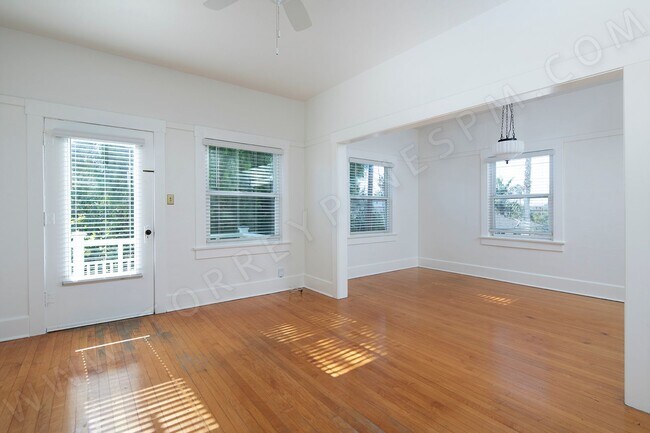 Building Photo - OPEN HOUSE: 11/15 3:30-4:30PM ~ 1 BR with ...