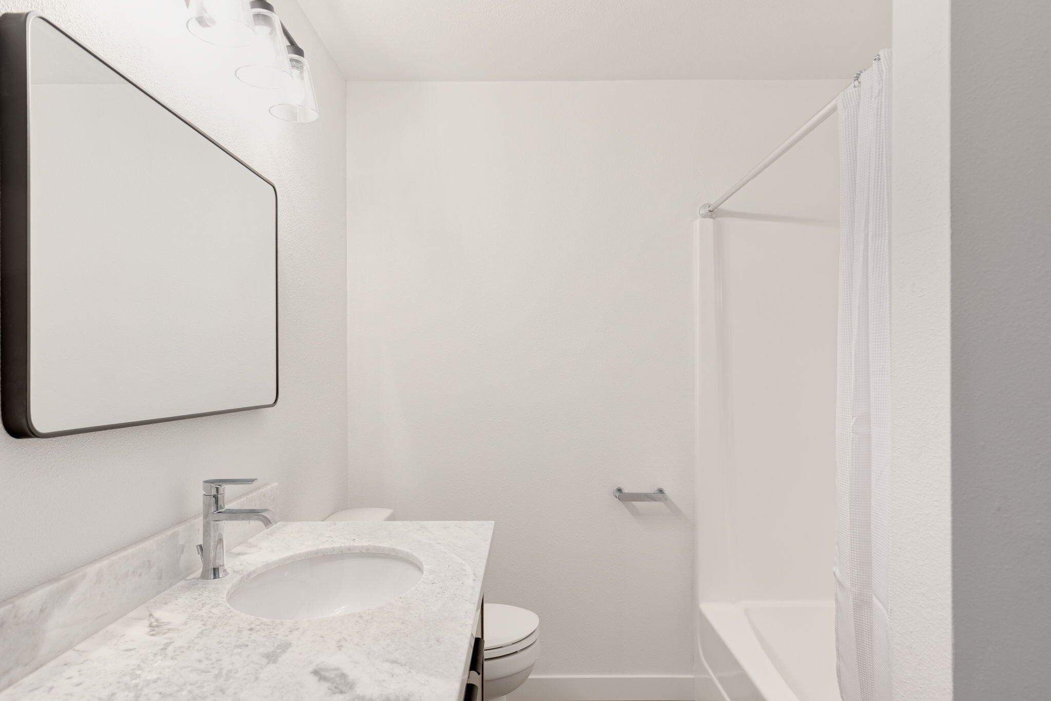 Building Photo - 11334 3rd Ave NE