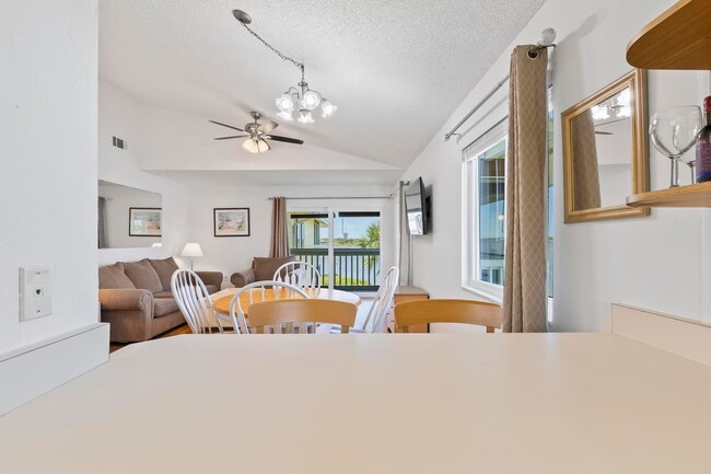 Building Photo - Fully Furnished Long Term Rental