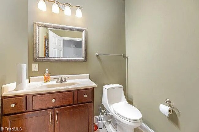 Building Photo - Earn Wealth While Leasing - Like a Homeown...