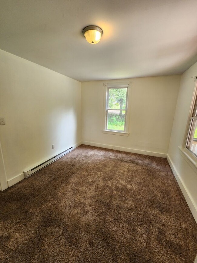 Building Photo - Cute and cozy 2 bedroom house in Canadensis