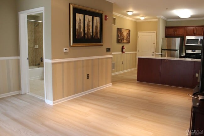 Building Photo - 514 Doral Ct