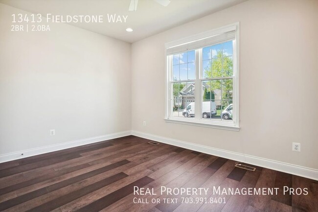 Building Photo - 13413 Fieldstone Way