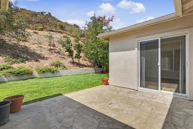 Building Photo - 4614 Via Del Rancho