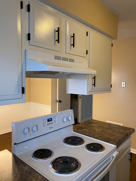 Building Photo - 516 Deer Lick Pl