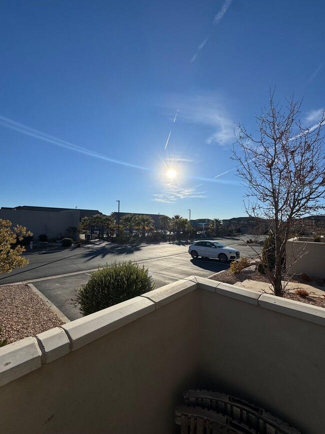 Building Photo - Beautiful 3 Bedroom Home - Casitas at Sienna Hills