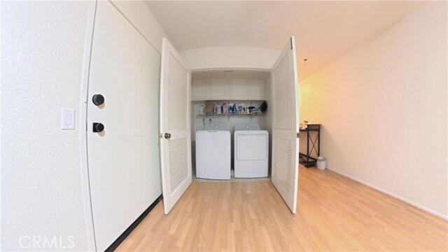 Building Photo - 415 E Bougainvillea Ln