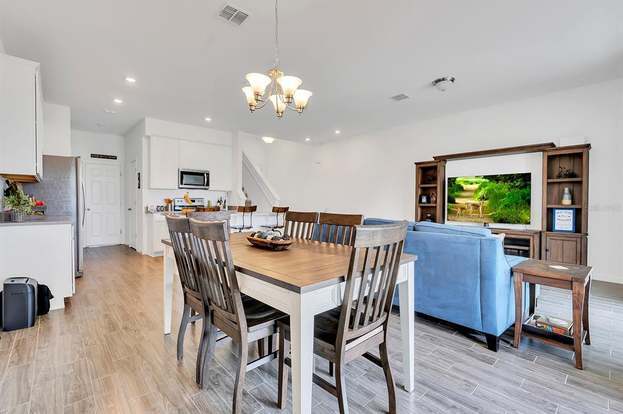 Building Photo - 15691 Willow Arbor Cir