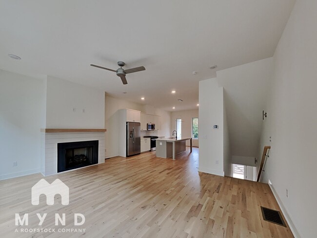 Building Photo - 1548 Millwood Pl