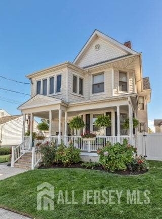 Building Photo - 353 Main St