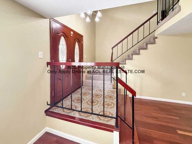 Building Photo - 4 Bedroom Home in Hayward Heights | Hayward Hills | Spacious Layout | Quiet Neighborhood